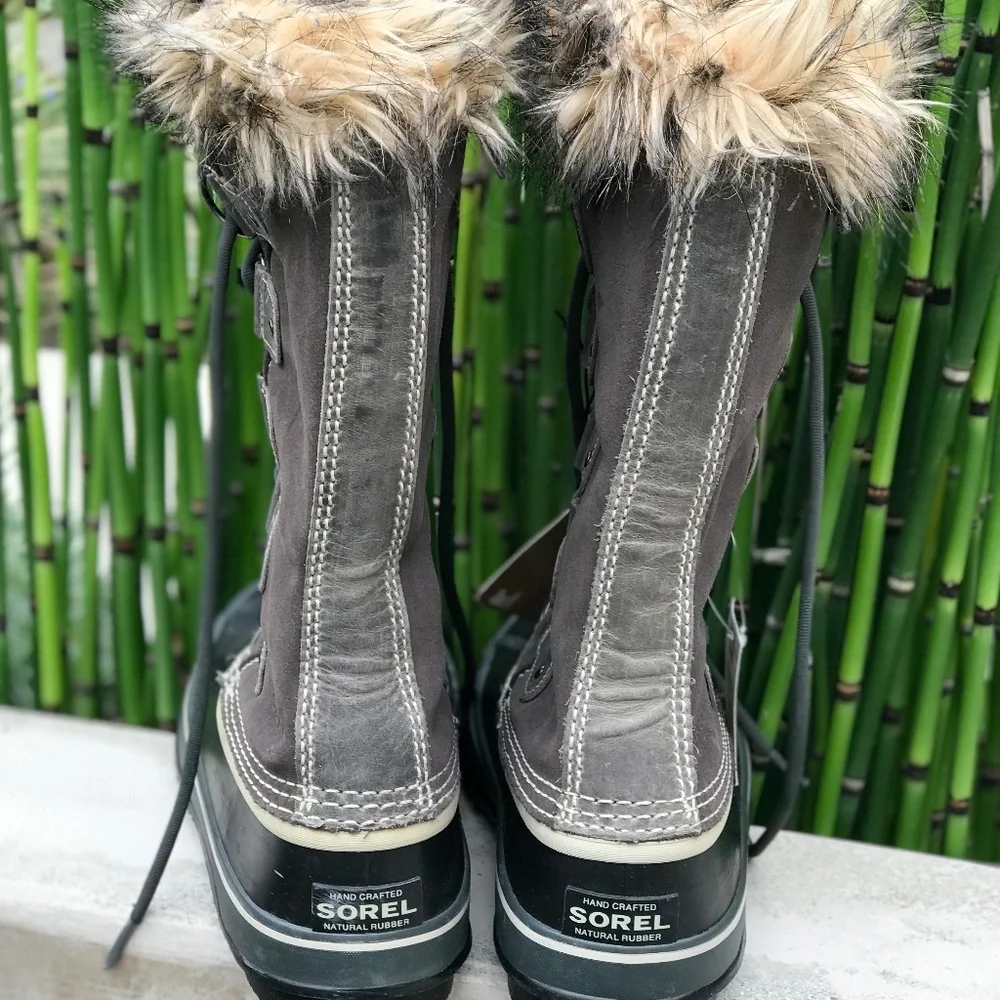 Womens Sorel Joan of Arctic Boot: Size 10